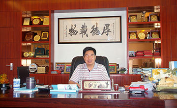 勇立潮頭競(jìng)風(fēng)流——記江西銘鑫冶金設(shè)備有限公司董事長李根銘
